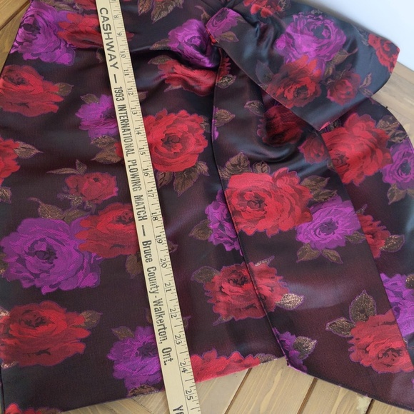 Marciano Night Rose Jacquard Strapless Big Bow Asymmetrical Mini Dress - Picture 11 of 14